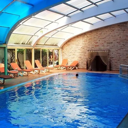 Hotel Cle 4*